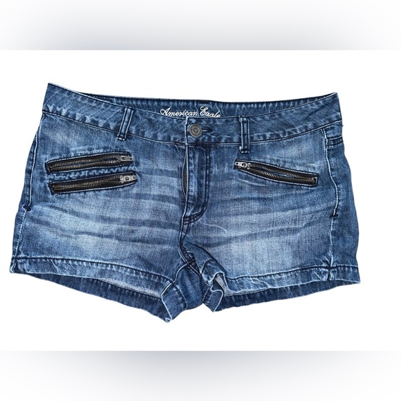 American Eagle Outfitters Pants - American Eagle jean shorts women’s sz 12 zippers Blue Wash Y2K emo grunge